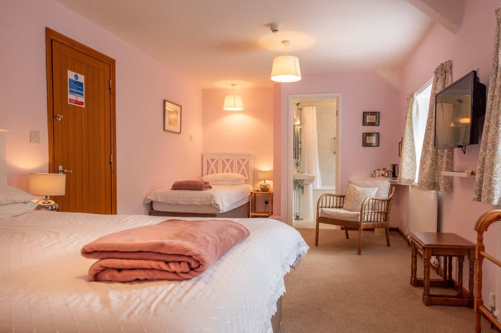 Rye Hill Farm Bed and Breakfast family room
